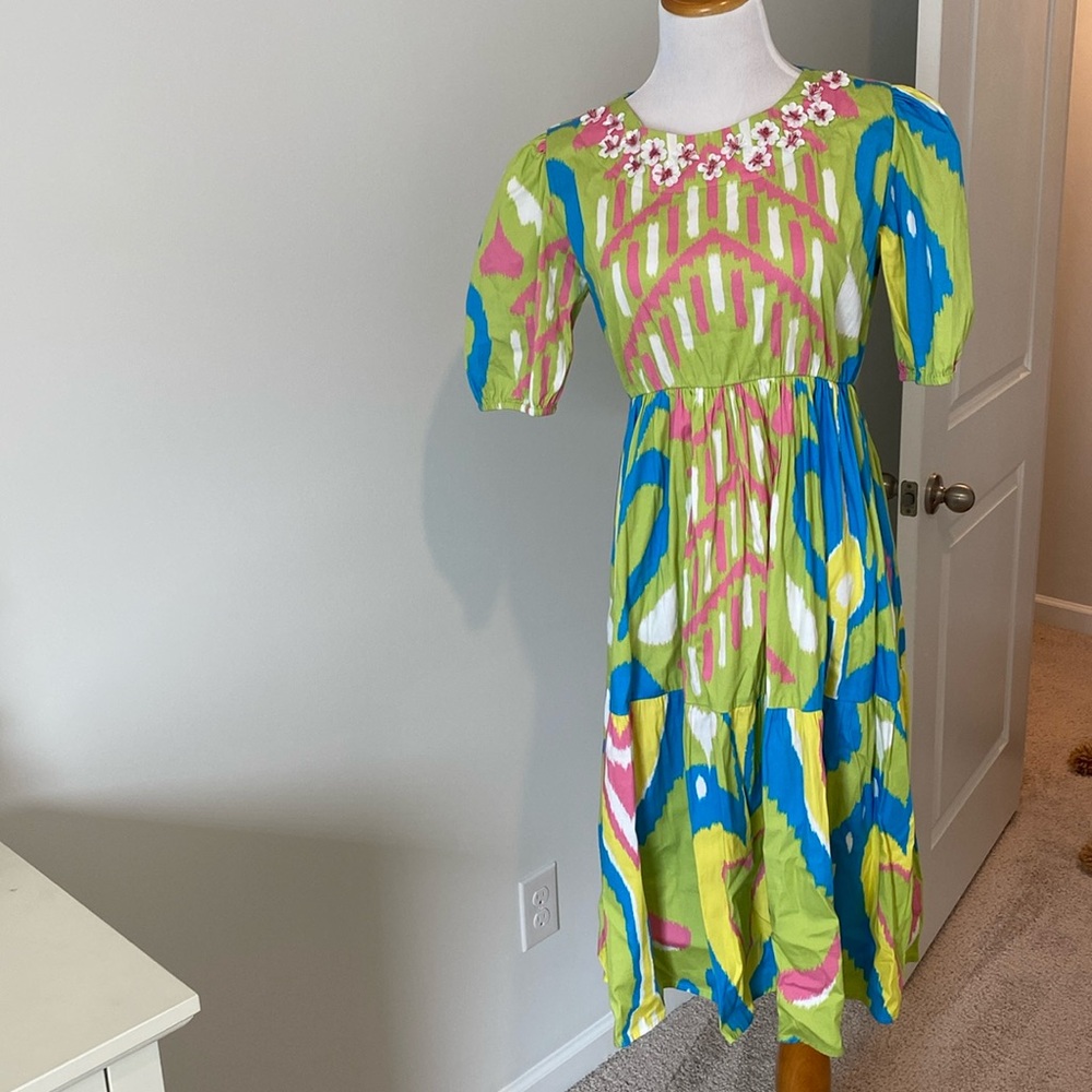 Women’s Colorful Dress. In great condition!